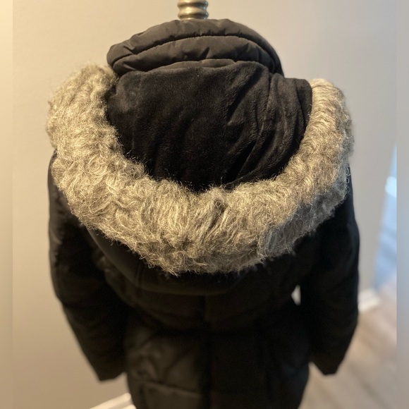 St. John’s Bay Hooded Puff Jacket. GUC Removable hood, warm & cozy - Sz Sm - Picture 6 of 11